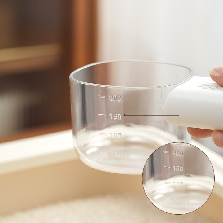 Multi Functional Measuring Scoop